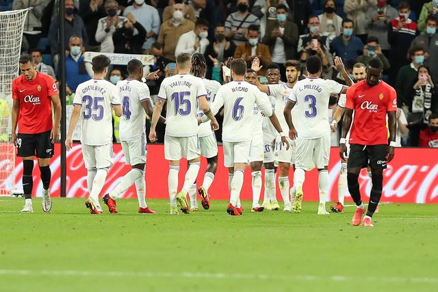 高尔夫球重庆女子公开赛：泰国球手纳塔克里塔逆转夺冠